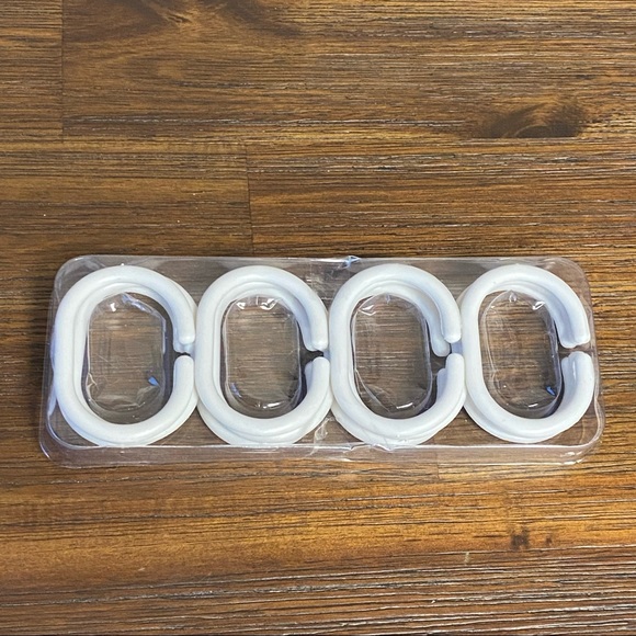 🟣 {5/$10} Shower Curtain Hooks - 12 pack - white - Picture 6 of 8